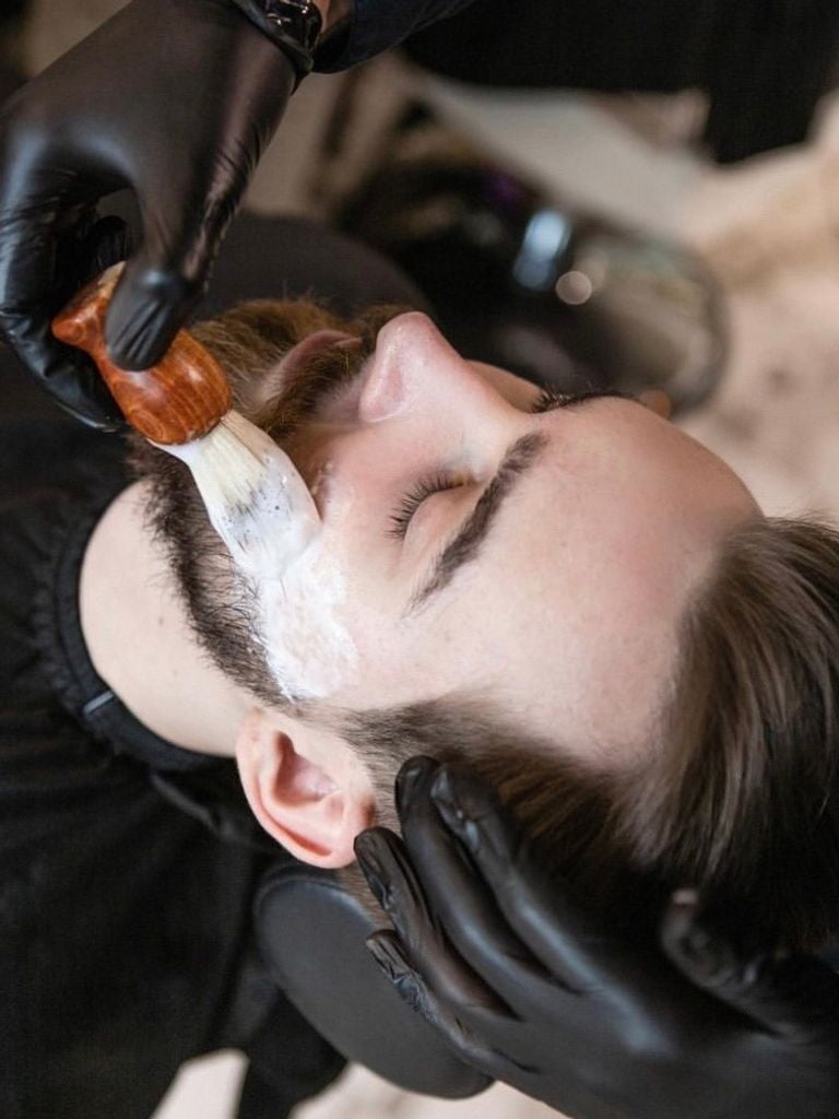 Мужская стрижка + оформление бороды