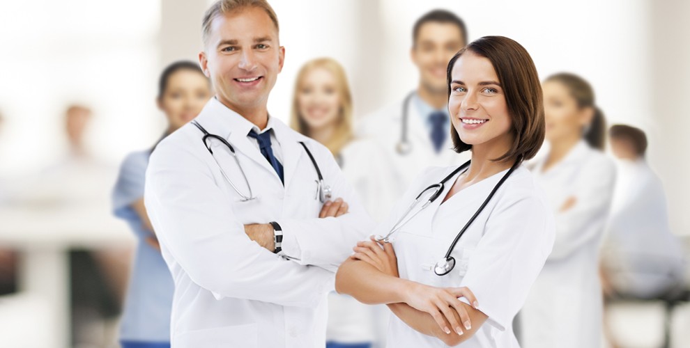 на первичный приём стоматолога общей практики (врач Абдуллаева Л.В.)