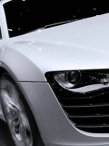 Оклейка передних фар защитной полиуретановой плёнкой