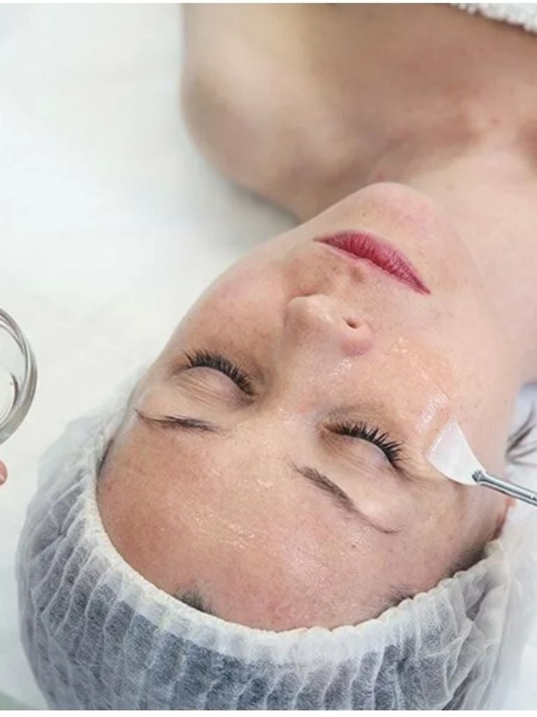 Безинъекционная карбокситерапия + пилинг + О² маска