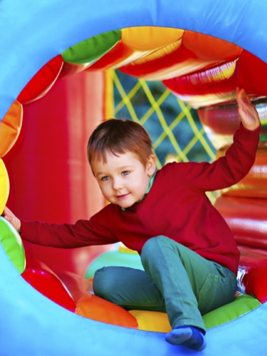 Посещение интерактивного парка и детской игровой с лабиринтом