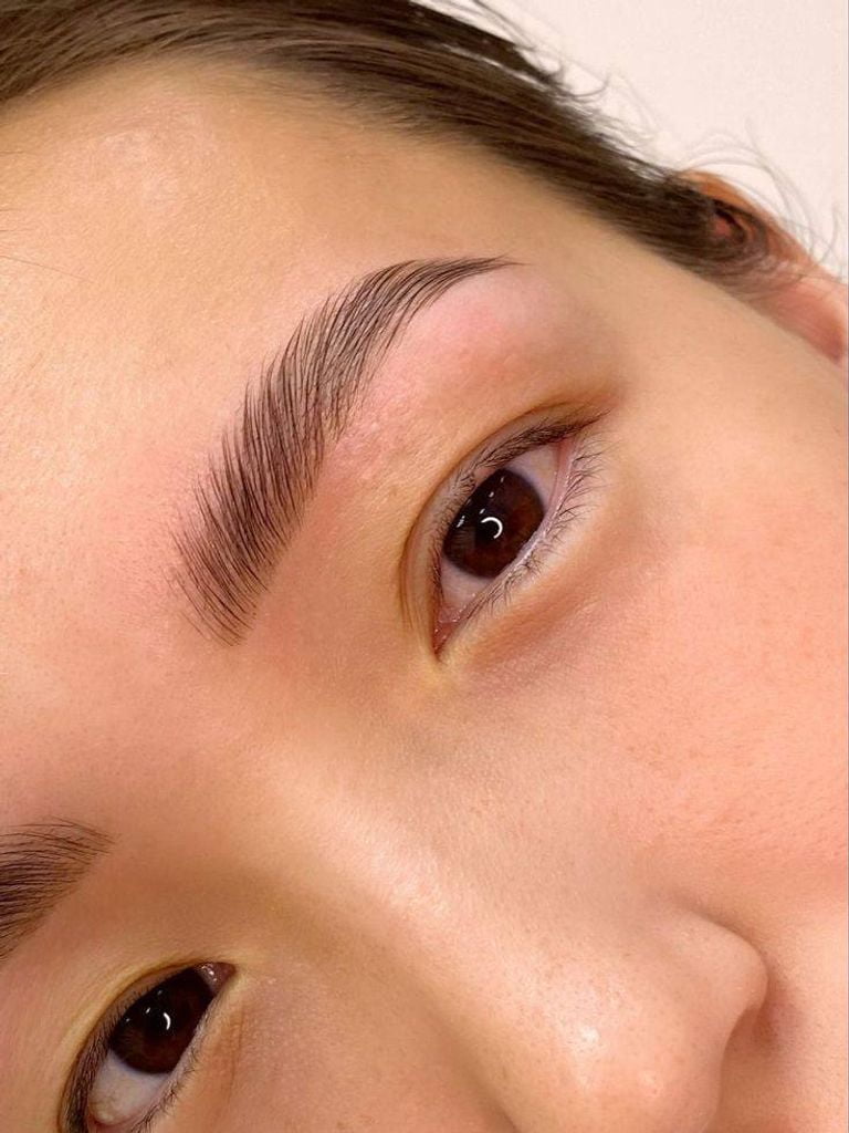 Ламинирование бровей + окрашивание