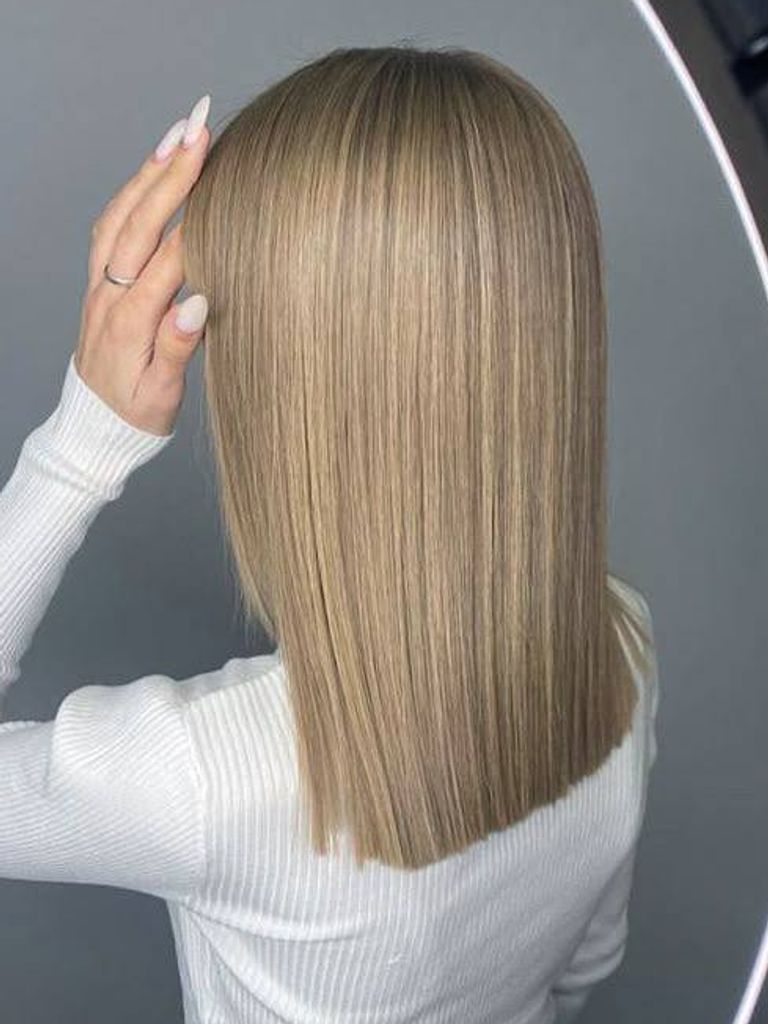 Кератиновое выпрямление волос