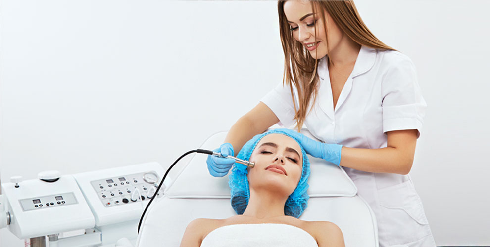 на комбинированную чистку лица, 1 ч. 40 мин.