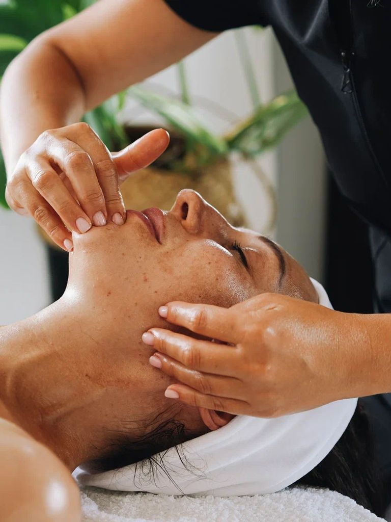 Лимфодренажный массаж лица + маска, 50 мин.