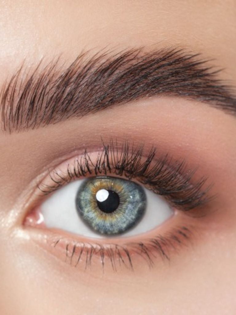 Оформление и окрашивание бровей хной или краской