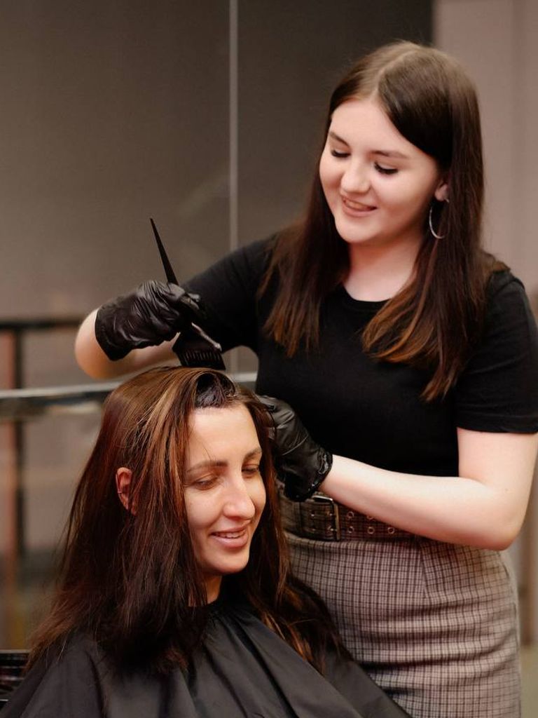 Окрашивание волос в 1 тон + восстановление