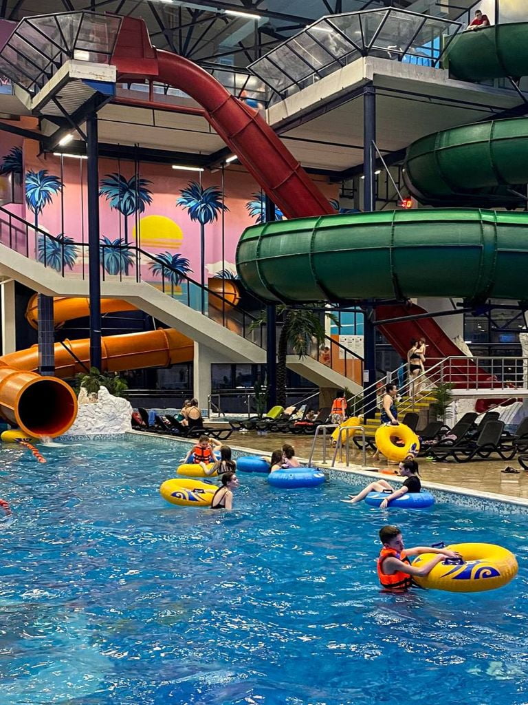 Целый день пребывания в аквапарке в будни