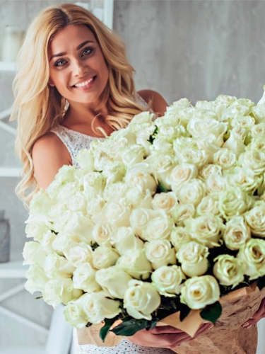 Ассортимент букетов и композиций по акции