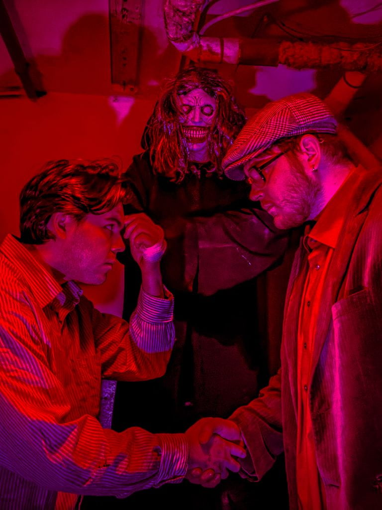 Прохождение квеста с актером «Проклятие» в будни и выходные