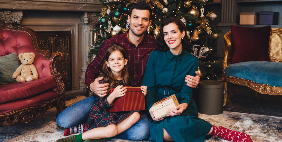 на фотосессию в интерьерной студии для компании до 4 человек