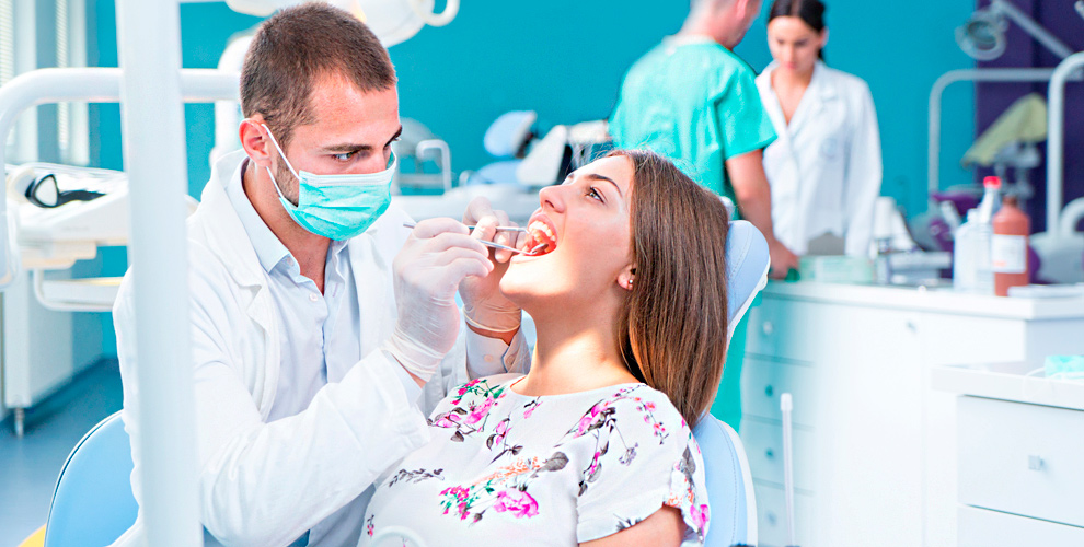 на осмотр терапевта и составление плана лечения, 30 мин.