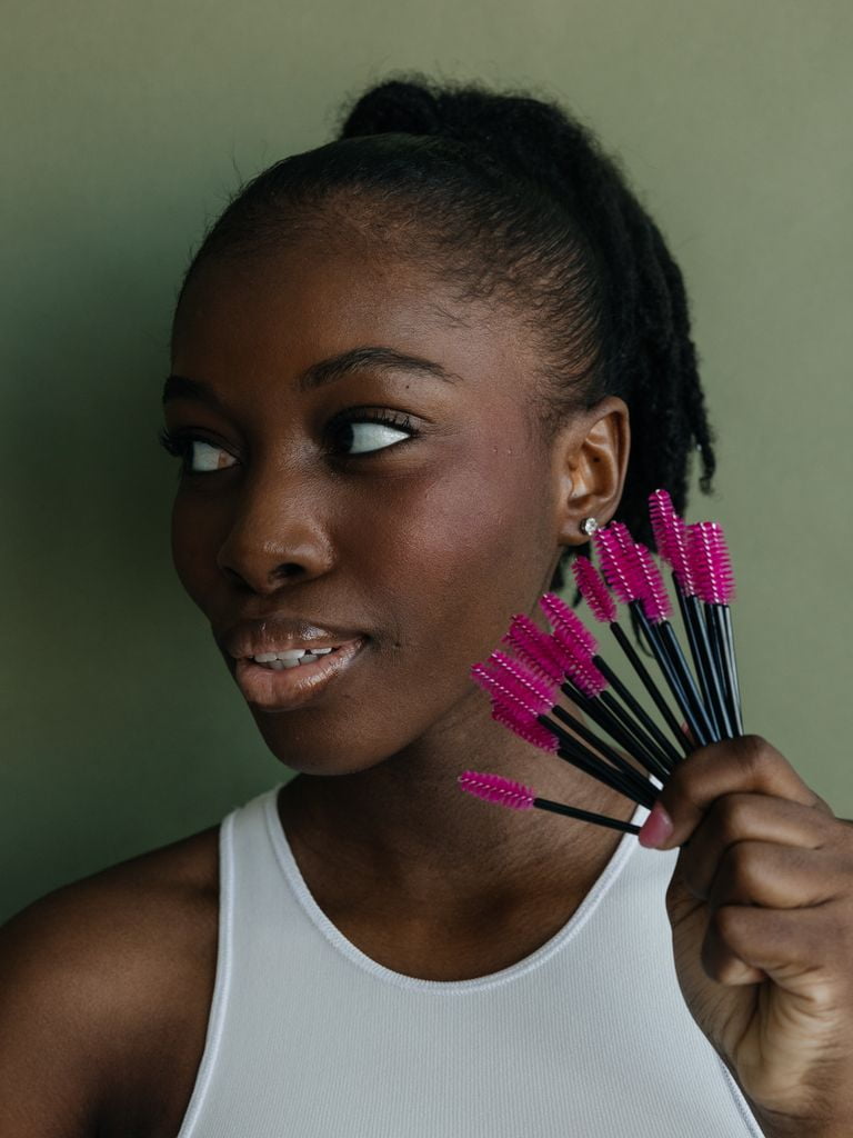 Вельвет ресниц и бровей