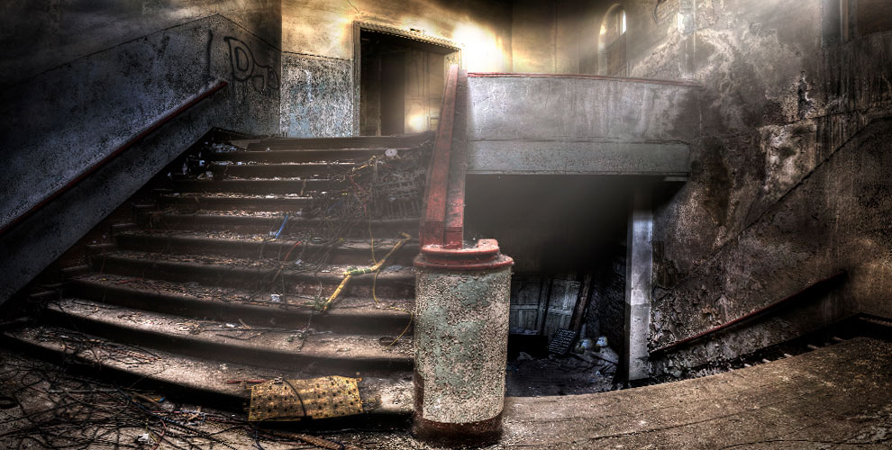 на участие в реалити-квесте «Заражение» Пн-Пт с 10:30 до 12:00 (включительно)