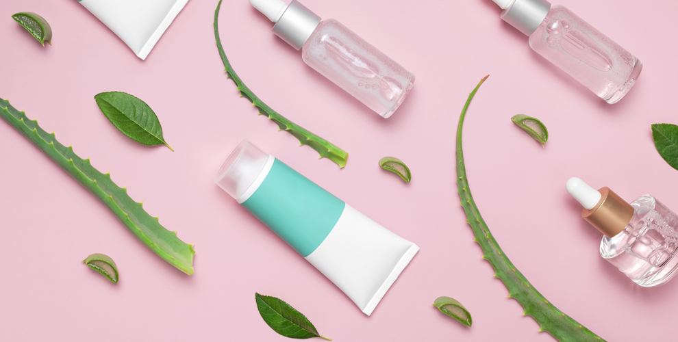 на пенки для умывания из выделенного ассортимента в розничном магазине