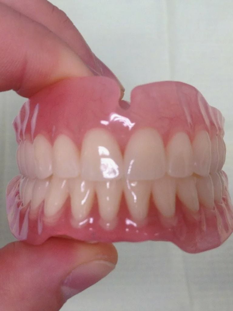 Полный съемный протез (на одну челюсть)