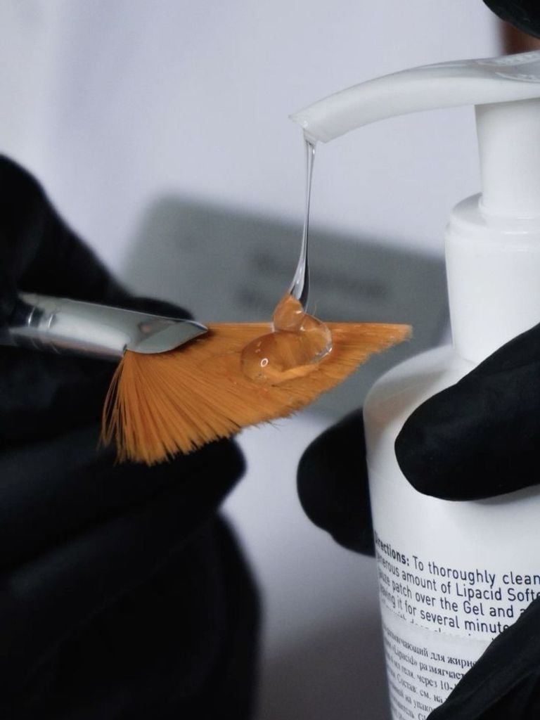 Атравматическая чистка лица