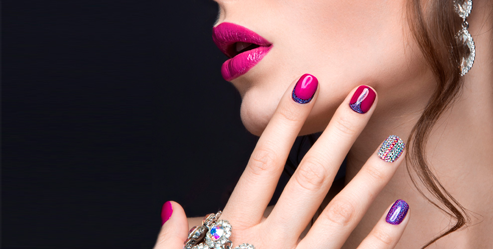 на любую наклейку на 2 ногтя