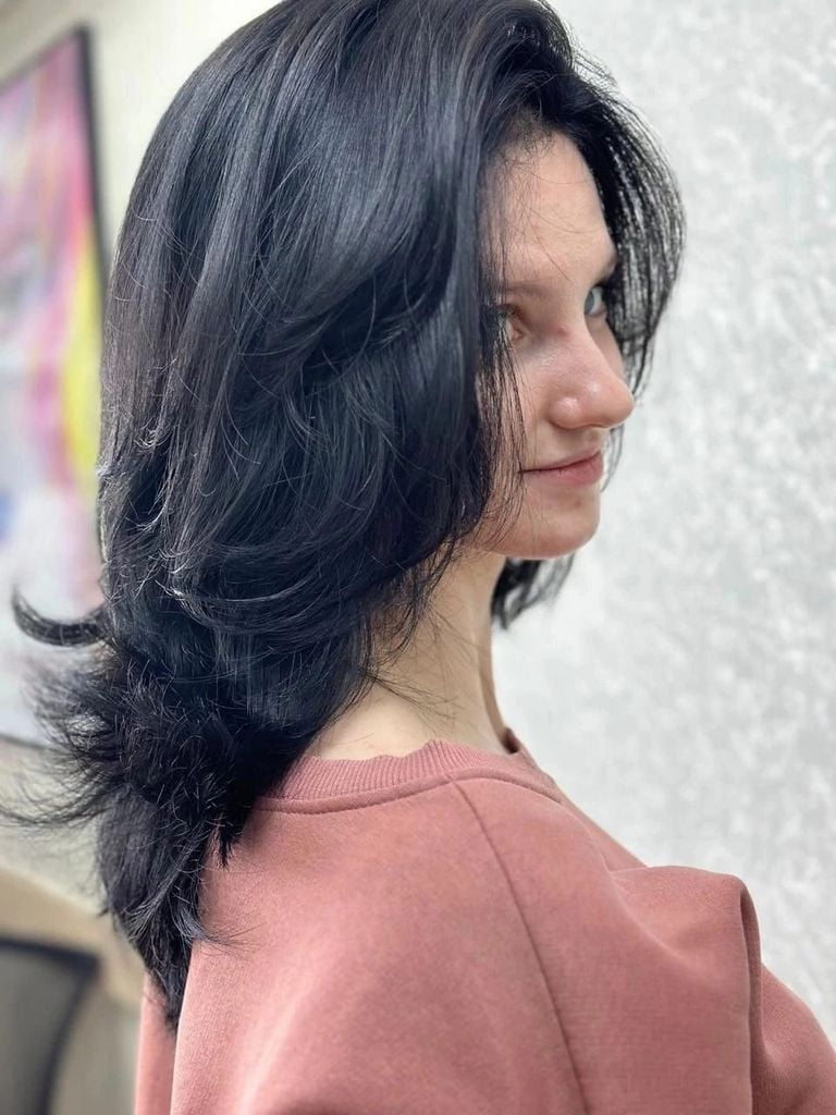 Женская стрижка, мытье головы, укладка волос любой длинны