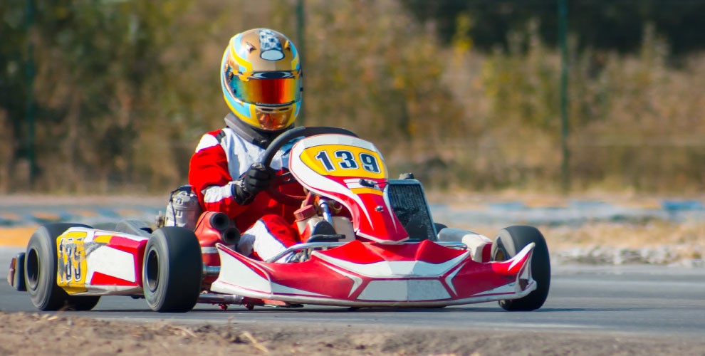 на 1 экстремальный десятиминутный заезд на карте на открытой трассе