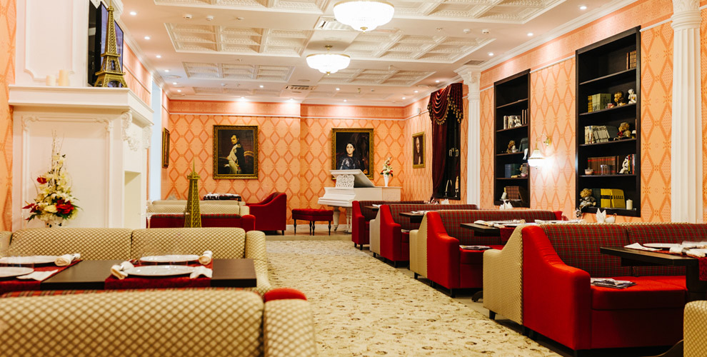 на меню паназиатской кухни и безалкогольных напитков караоке «Дзен-бар»