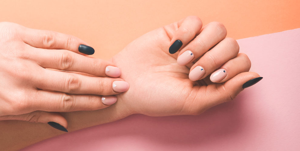 на женский маникюр на выбор