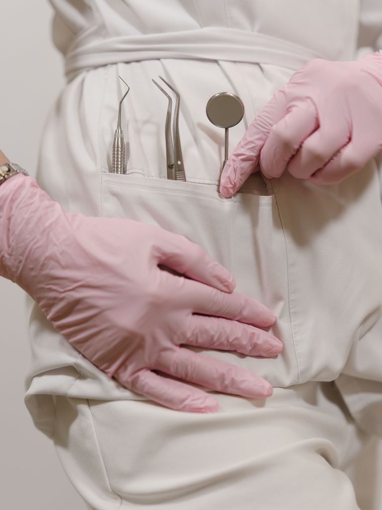 «Зуб на импланте» из диоксид циркония