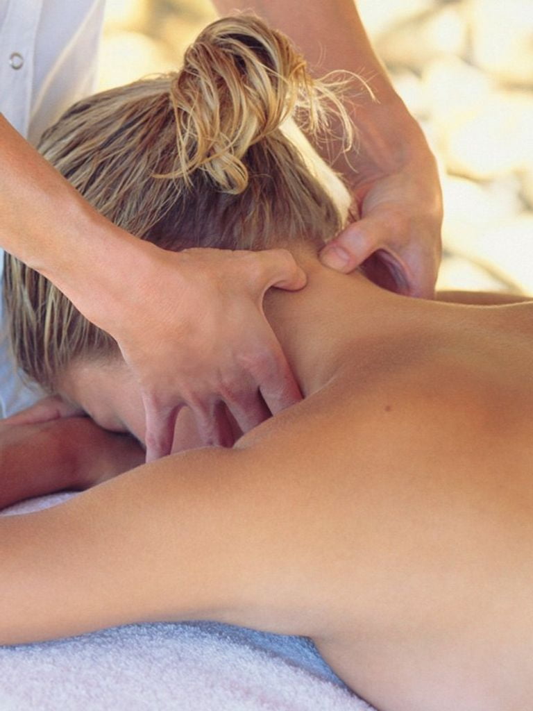 Массаж спины и шейно-воротниковой зоны, 1 ч.