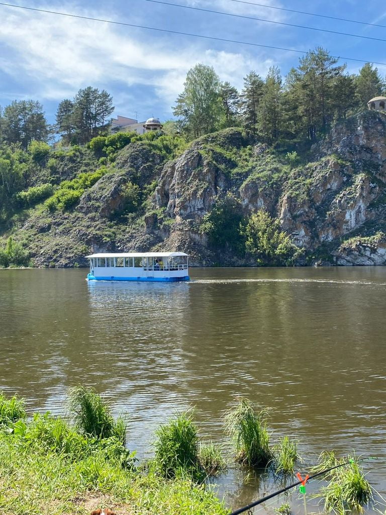 Экскурсия на кораблике до Каменных ворот, 2 ч.