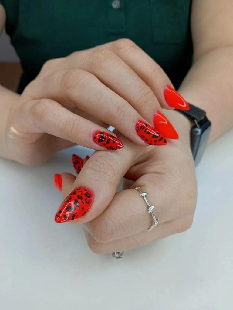 Маникюр + наращивание + покрытие гель-лаком