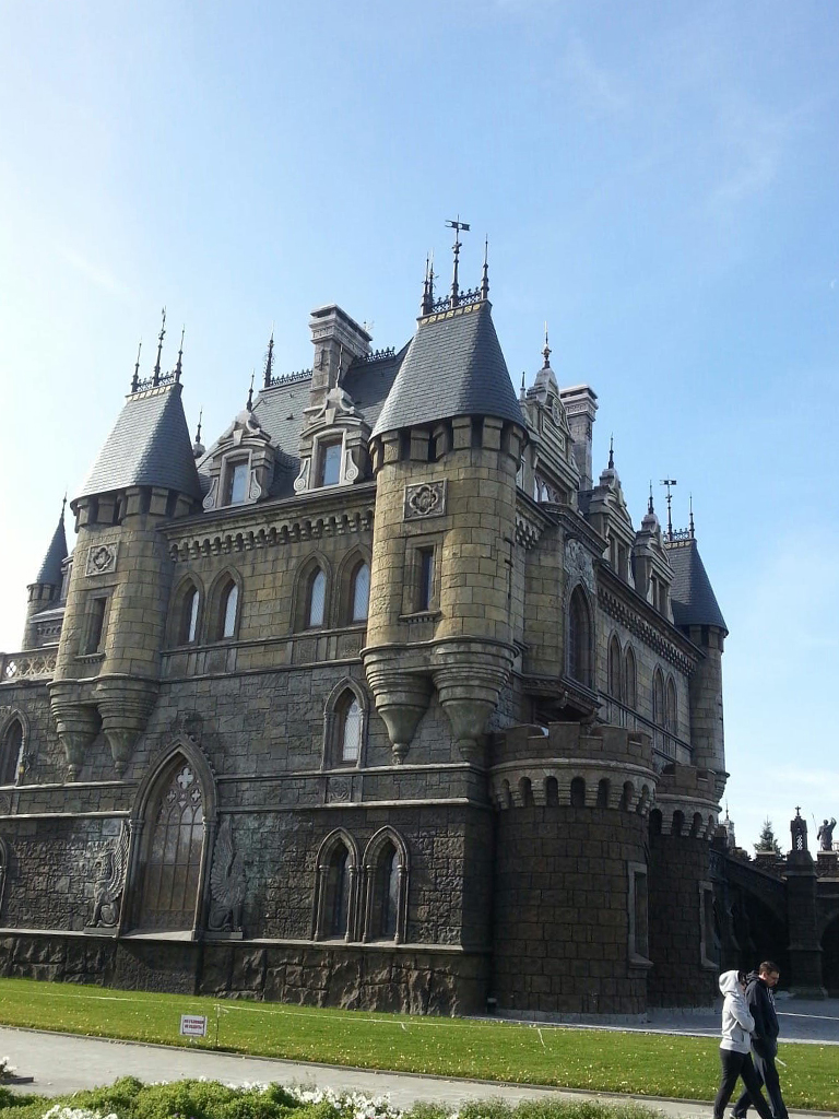 Автобусная экскурсия «Замок Гарибальди»