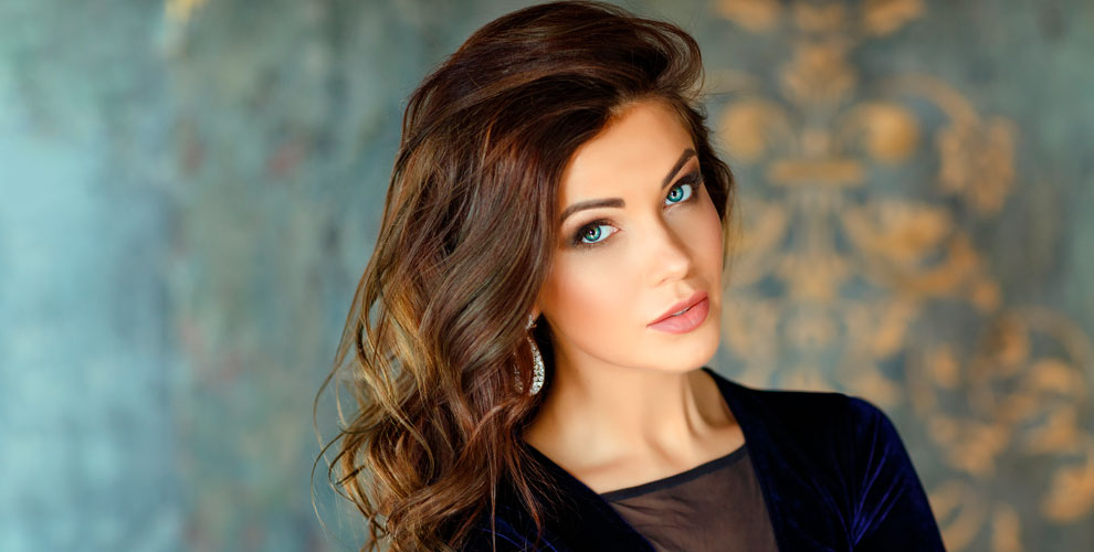 на женскую стрижку любой сложности + кератиновое восстановление Magic Keratin Kapous + мытье головы + укладку волос любой длины