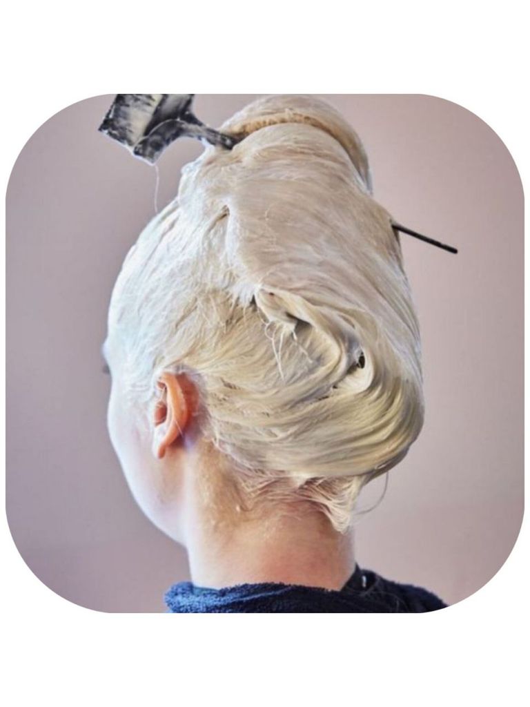 Осветление корней + тонирование краской