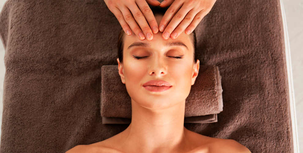 на УЗ-чистку лица и ферментный пилинг