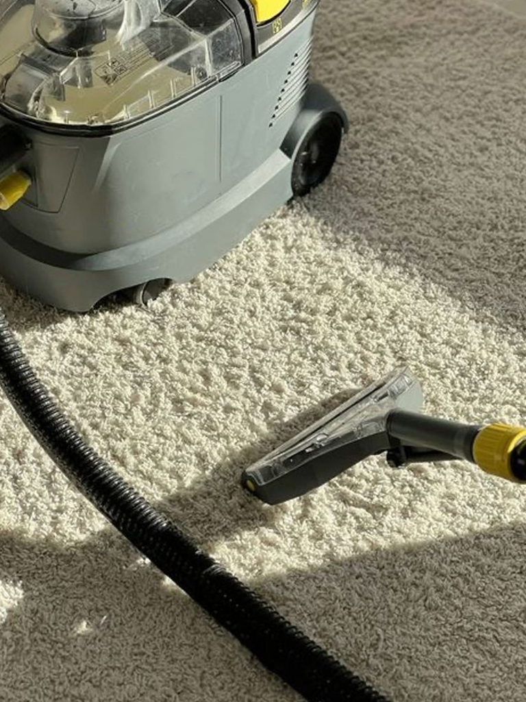 Химчистка ковров (производится на месте)