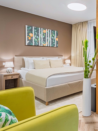 на проживание в выходные (заезд с Пт по Сб) + комплекс развлечений для 2 человек