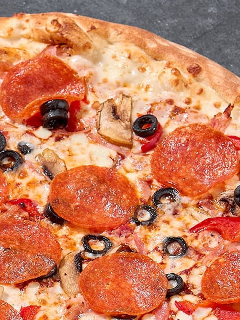 Пицца «Фирменная» 30 см в подарок при заказе от 1950 руб.