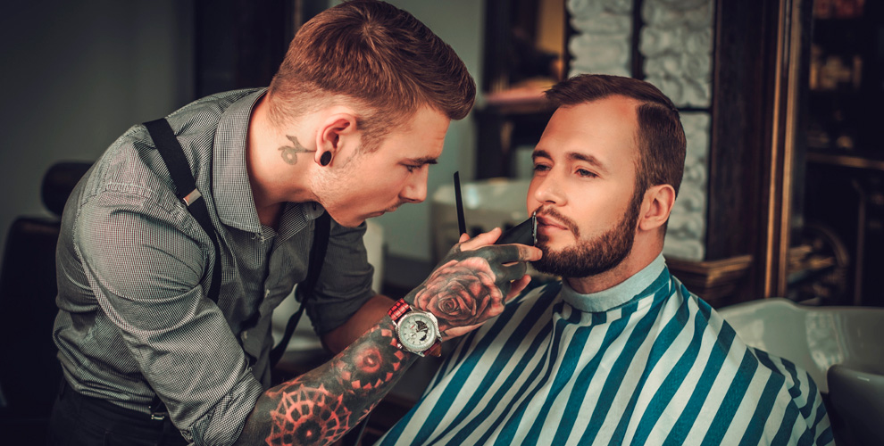 на мужскую стрижку машинкой (несколько насадок)