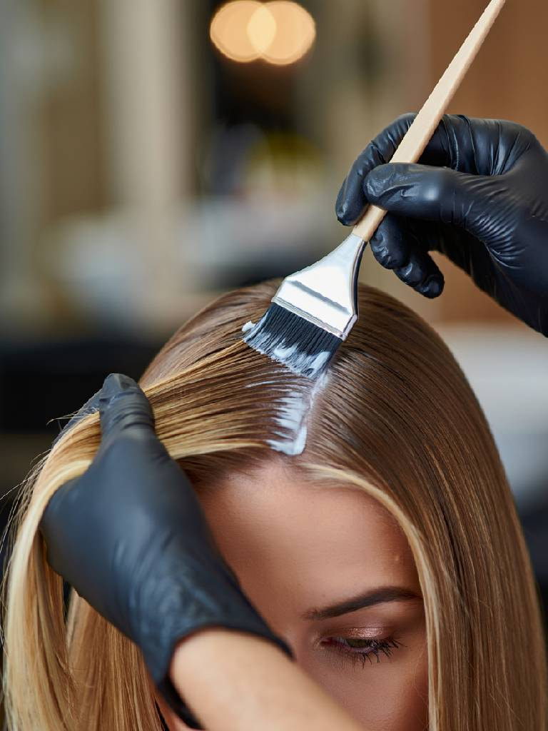 Обесцвечивание корней