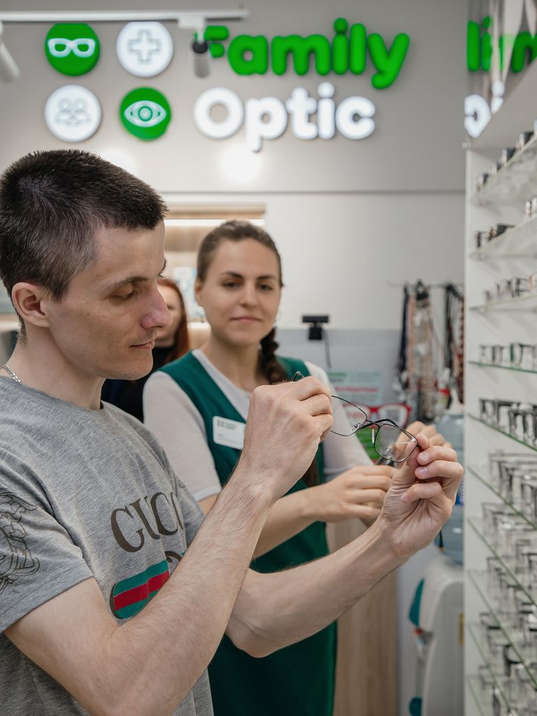 Мультифокусные линзы Essilor, для сложной коррекции зрения