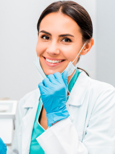 Чистка аппаратом Air Flow (по показаниям).