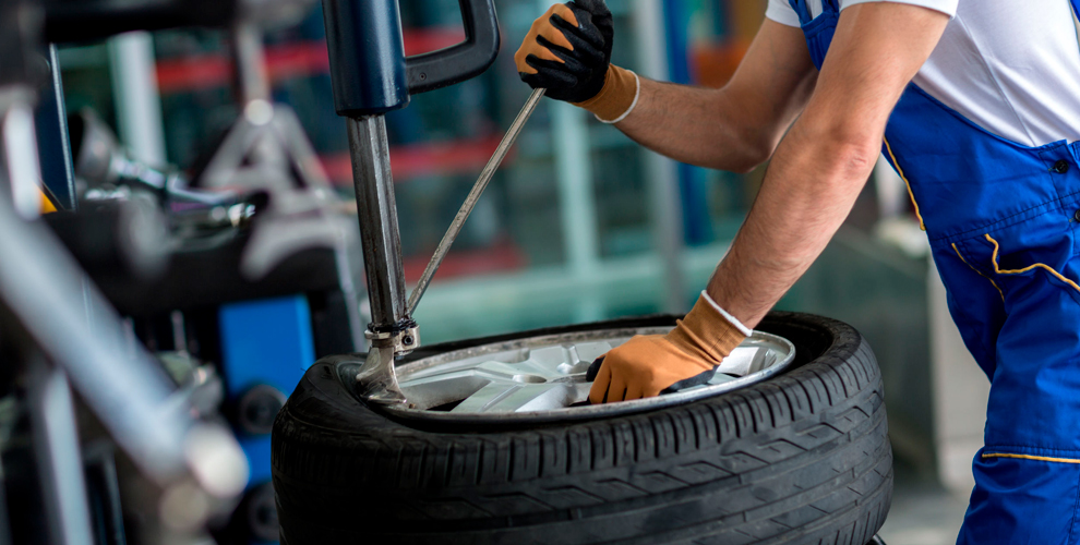 на ремонт прокола колеса автомобиля жгутом