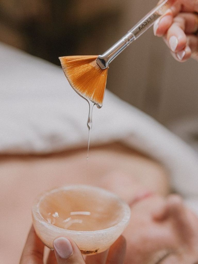 УЗ-чистка лица + пилинг +  маска + сыворотка