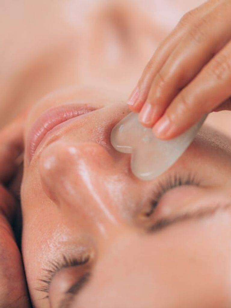 Массаж Гуаша зоны лица, 30 мин.