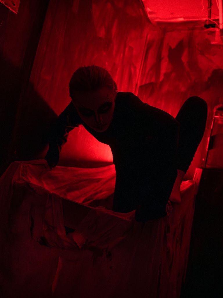 Квест с актёром «Тварь», 1 ч.