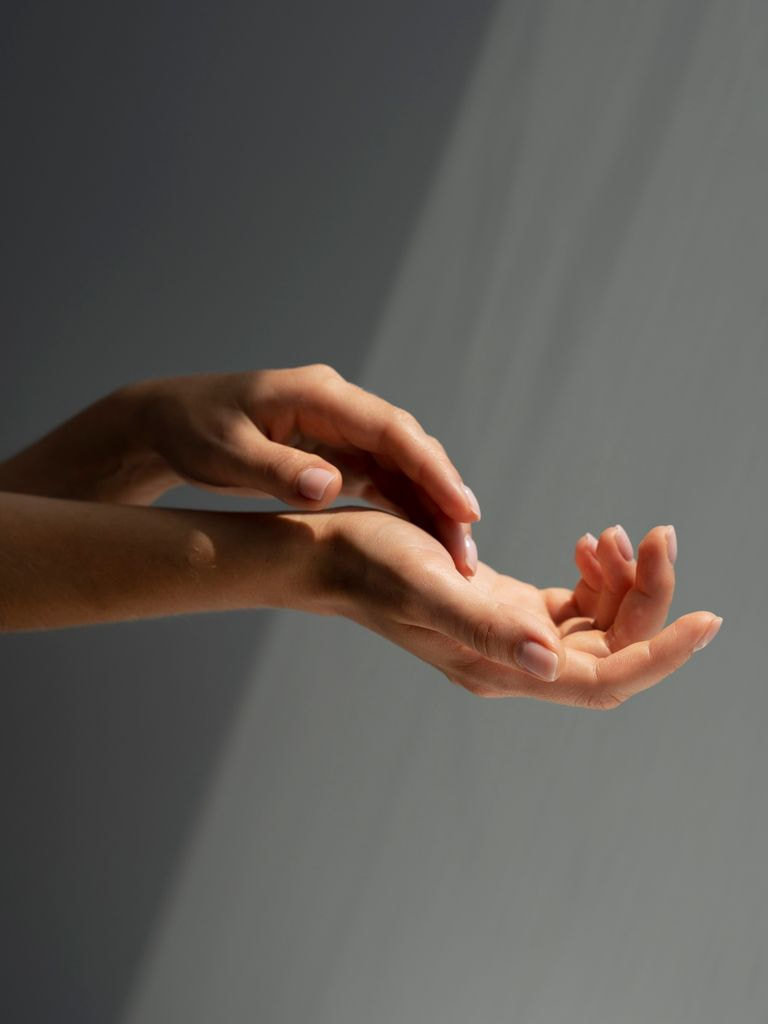 Аппаратный маникюр со снятием