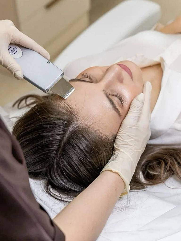 Ультразвуковая чистка лица