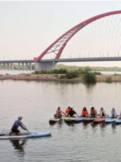 на SUP-прогулку по городу по маршруту на выбор, 2 ч.