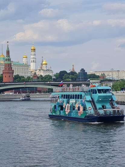 Классический круговой часовой маршрут на колесном двухпалубном теплоходе от Северного Речного Вокзала