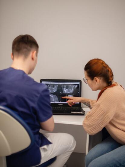 Имплантация имплантатом Biotem из Южной Кореи